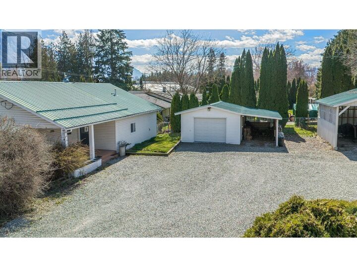 Property Photo: 3433 Erickson Road BC V0B 1G1
