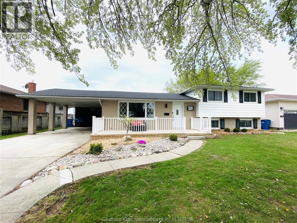 Property Photo: 622 Sandra Crescent ON N8A 2C6