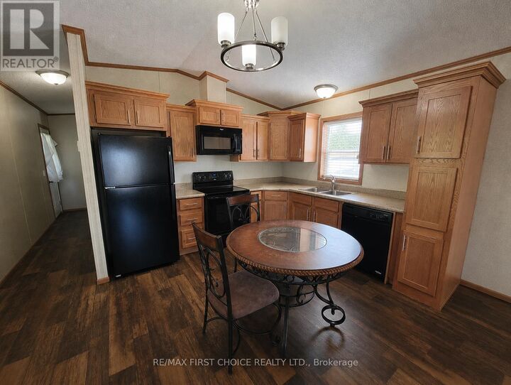 Property Photo:  75 Coral Street  ON P0W 1E0 