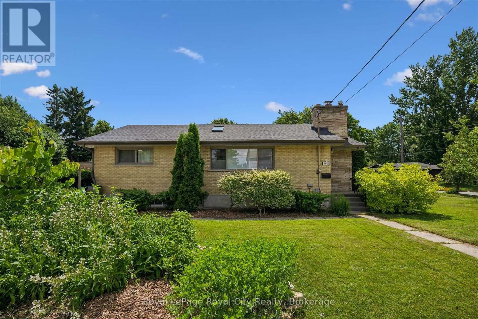 Property Photo: 190 Metcalfe Street ON N1E 4Y3