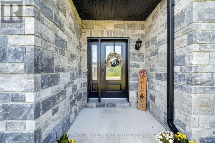 Property Photo: 183 Emily Jade Crescent ON K6K 0B6