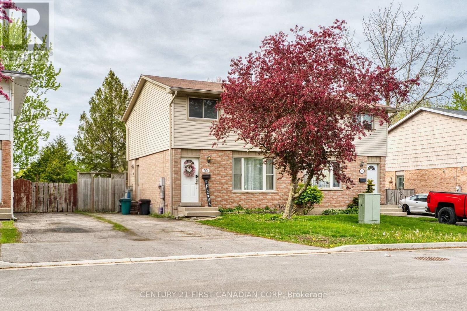 Property Photo:  22 Denlaw Road  ON N6G 3L4 