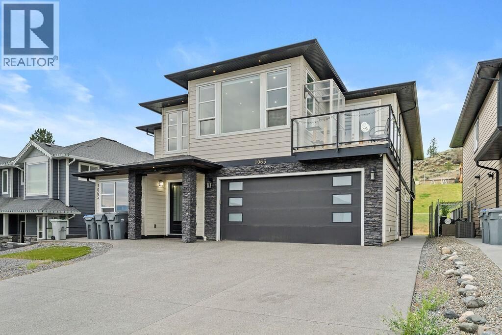 Property Photo:  1065 Edgehill Place  BC V2C 0G6 