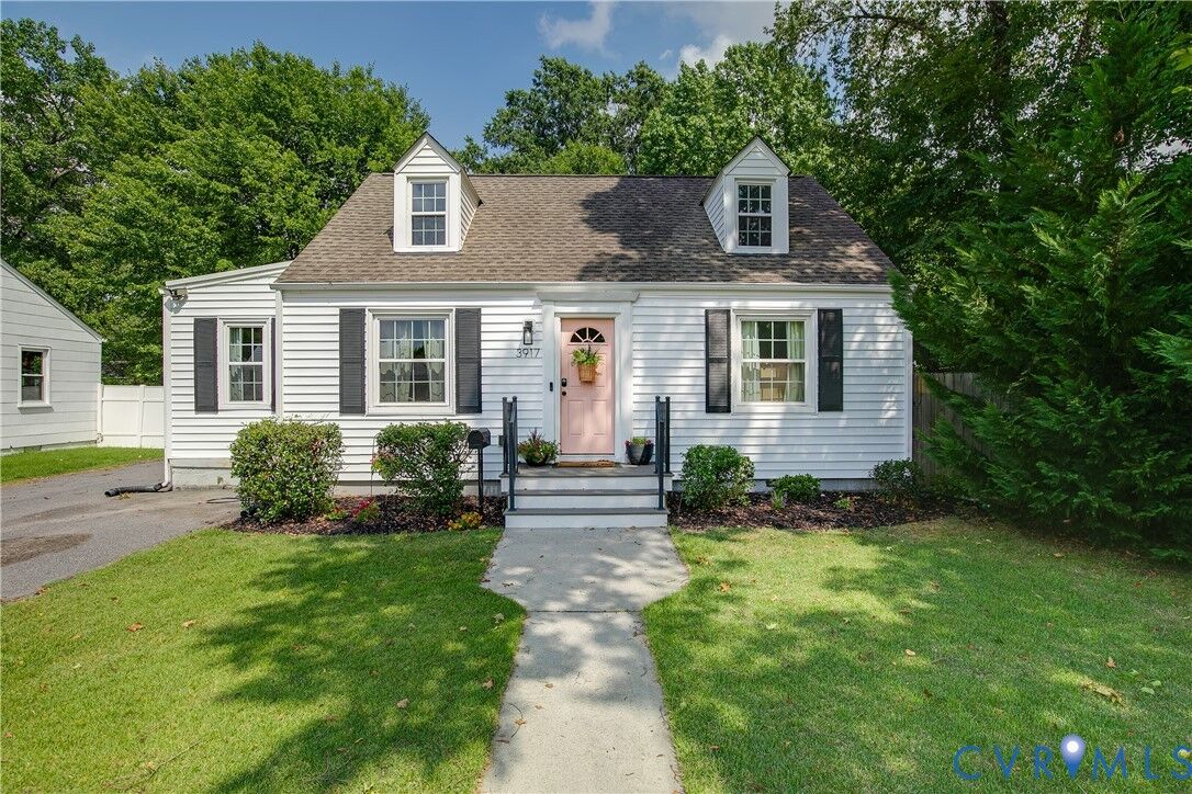 Property Photo:  3917 E Chatham Drive  VA 23222 
