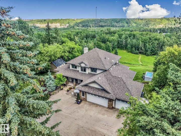 Property Photo: 25431 Twp Road 512 A 8 AB T7Y 1A8