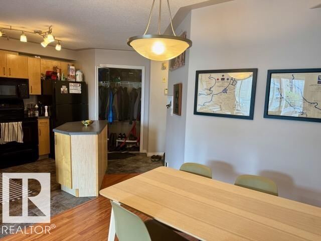 Property Photo:  10033 116 Street NW 506  AB T5K 2X5 