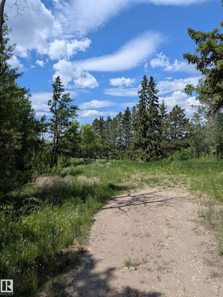 Property Photo:  52346 Rge Road 224  AB T8C 1C1 