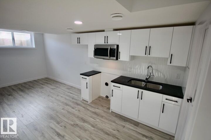 Property Photo:  8853 Carson Way SW Bsmt  AB T6W 5B8 