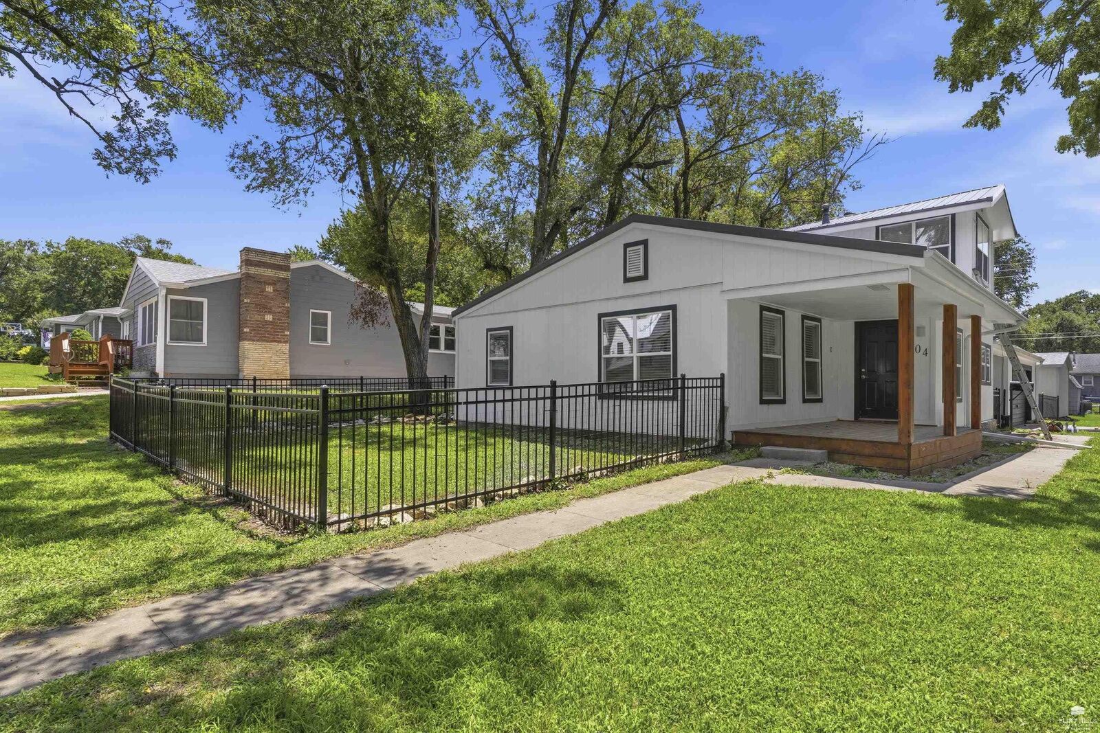 Property Photo: 804 Webster Street KS 67432