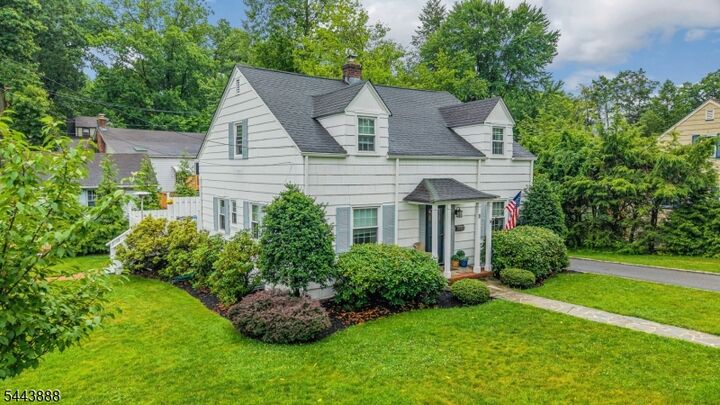 Property Photo: 11 Manor Rd NJ 07044