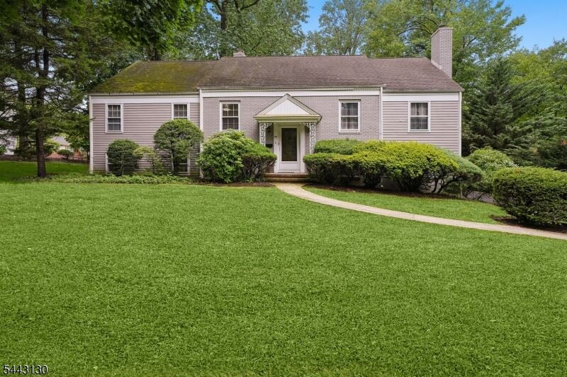 Property Photo:  55 Tanglewood Dr  NJ 07901 