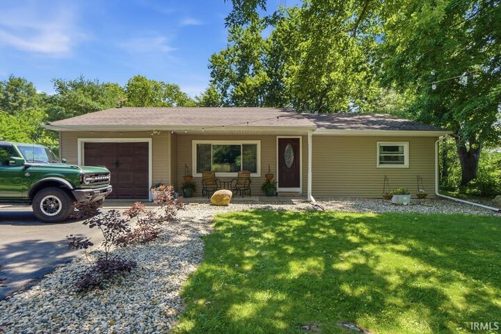 Property Photo: 1025 S 500 E Road IN 46725