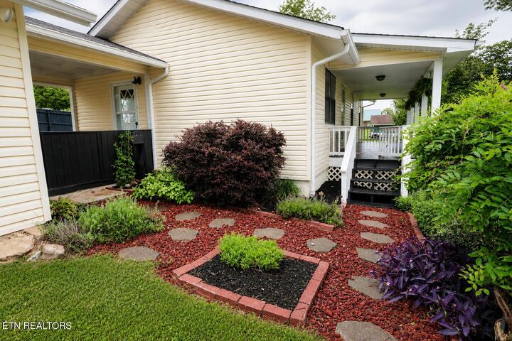 Property Photo:  1000 E Highway 25-70  TN 37725 