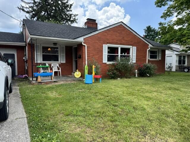 Property Photo:  524 Baker Court  KY 40475 