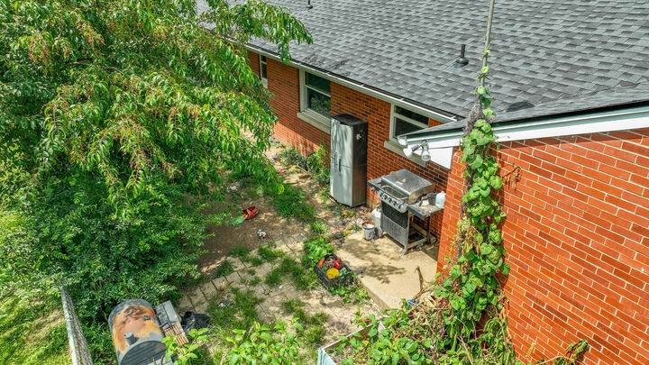 Property Photo:  524 Baker Court  KY 40475 