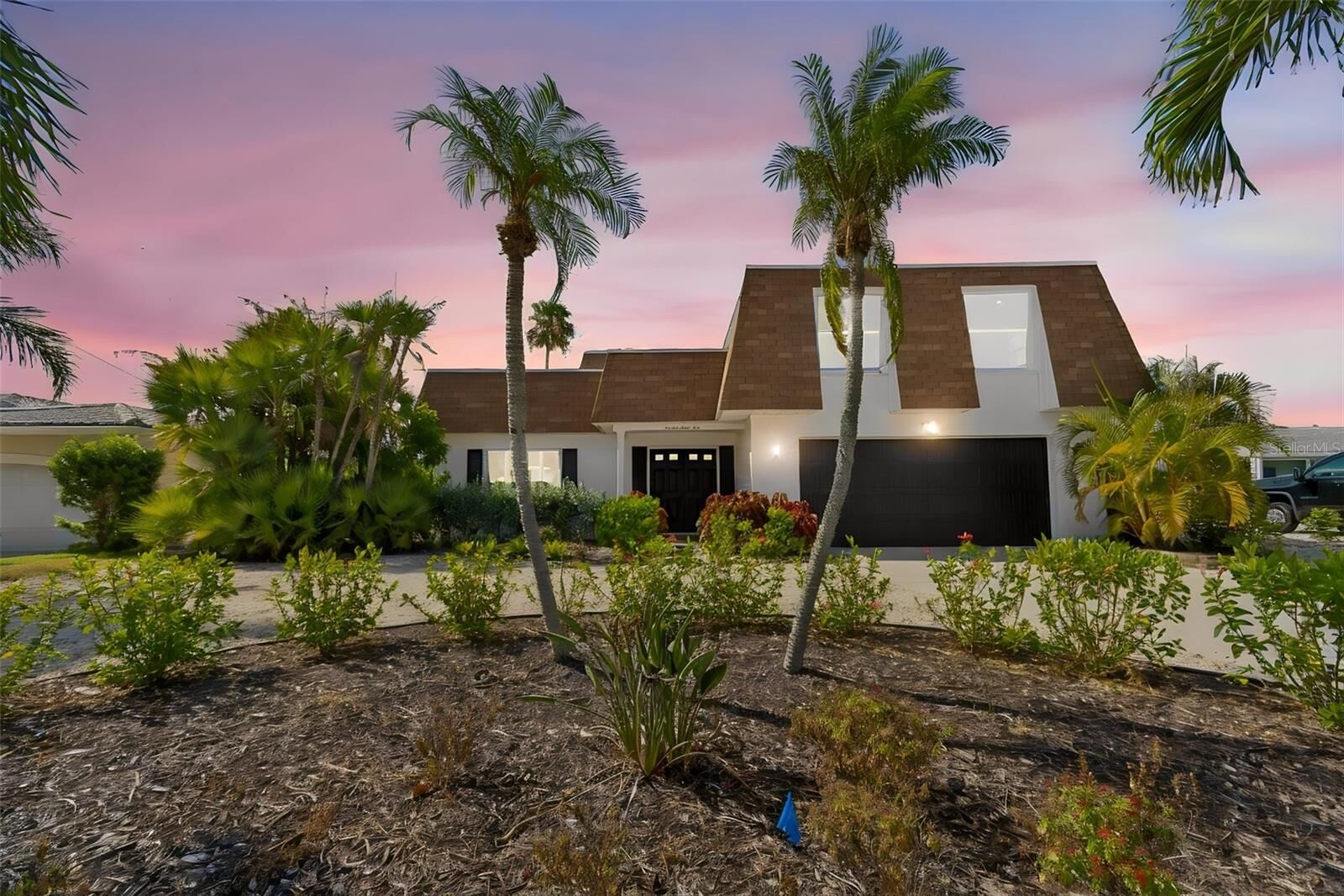 Property Photo:  775 Capri Boulevard  FL 33706 