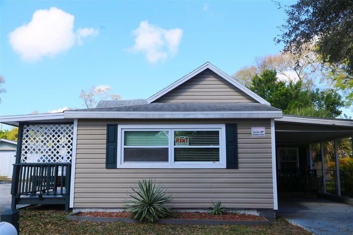 Property Photo: 314 3rd Avenue SW FL 33770