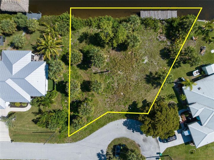 Property Photo:  19188 New Haven Court  FL 33948 