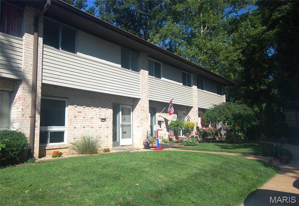 Property Photo: 10174 Sakura Drive MO 63128