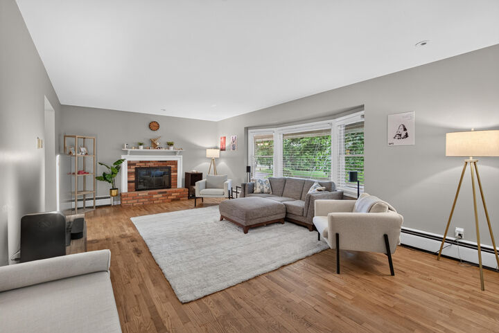 Property Photo:  2000 Cascade Drive  MI 49203 