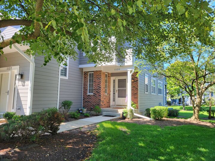 Property Photo:  1120 S Parkside Drive  IL 60067 
