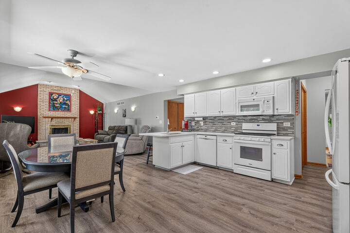 Property Photo: 15255 Rosarie Drive IL 60491