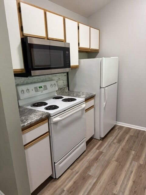 Property Photo: 330 Cunat Boulevard 3D IL 60071