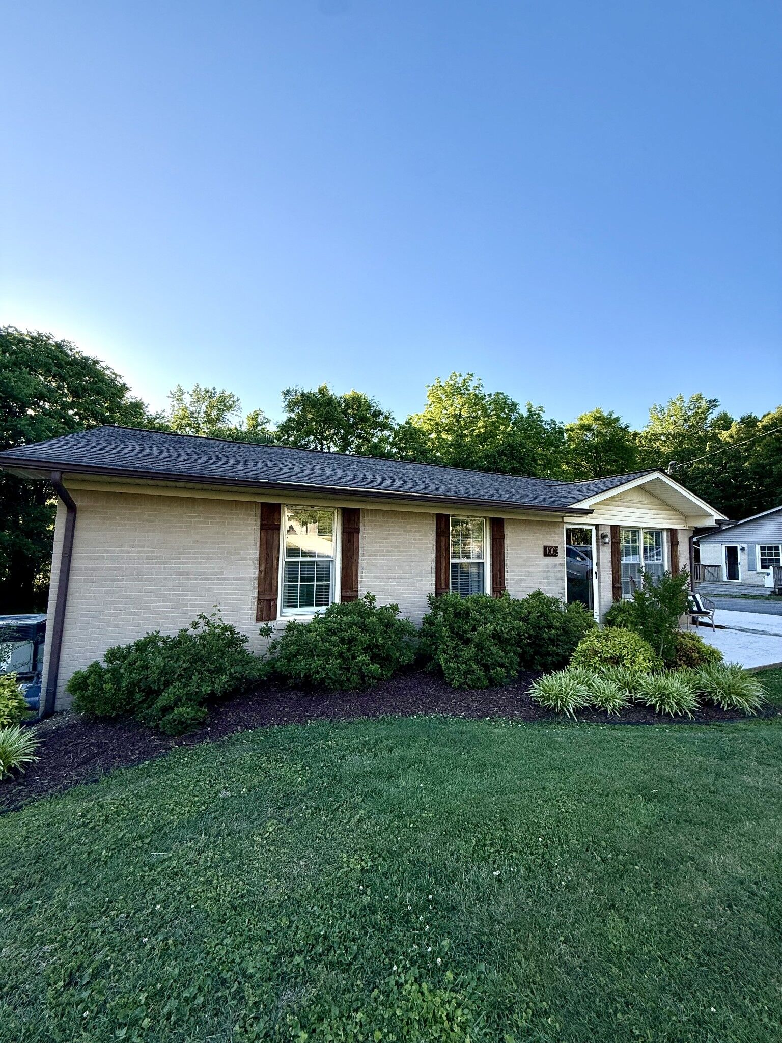 Property Photo: 1003 Pine Cir TN 38464