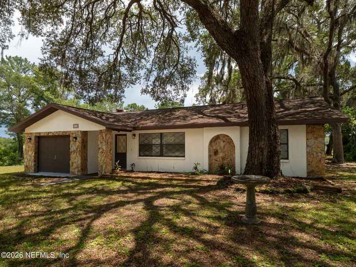 Property Photo:  121 Serena Circle  FL 32666 