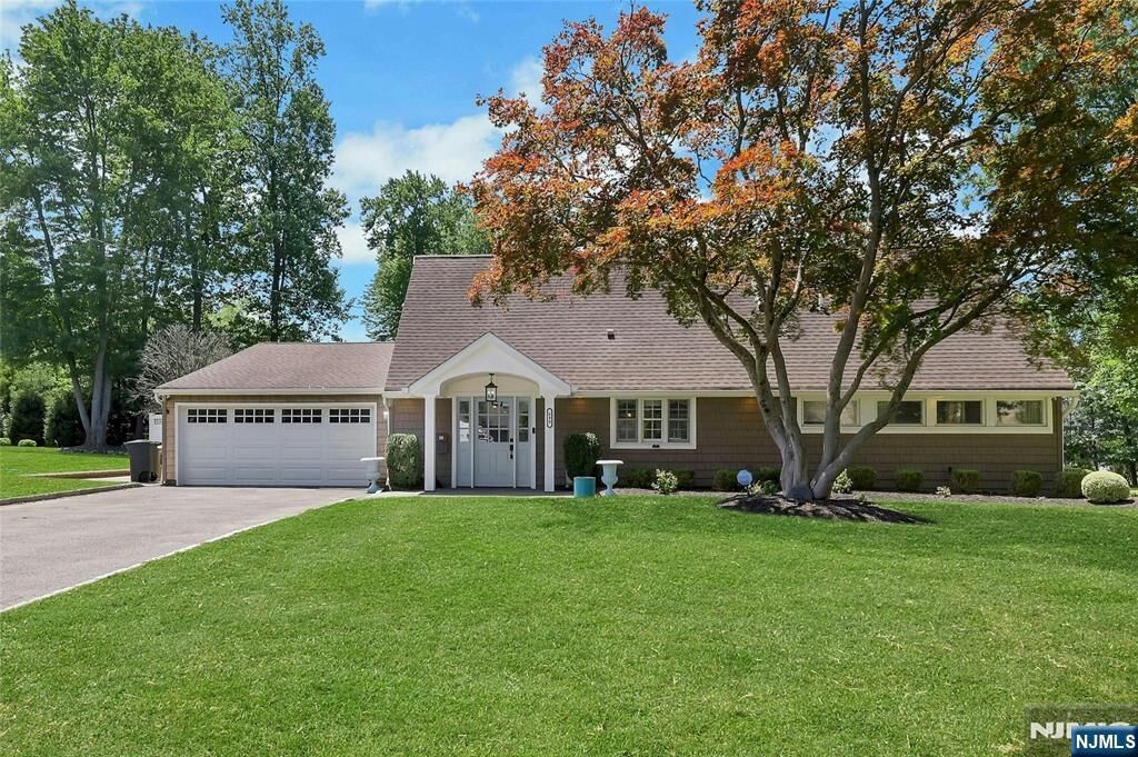 Property Photo: 890 Norgate Drive NJ 07450