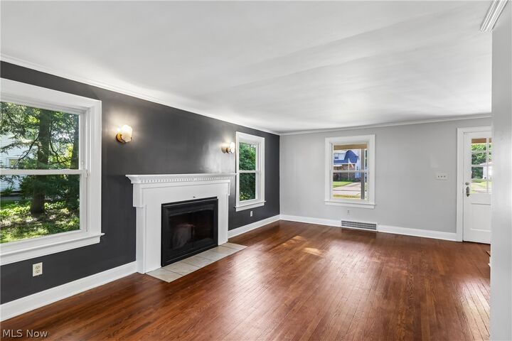 Property Photo:  1824 Edgewood Street NE  OH 44483 