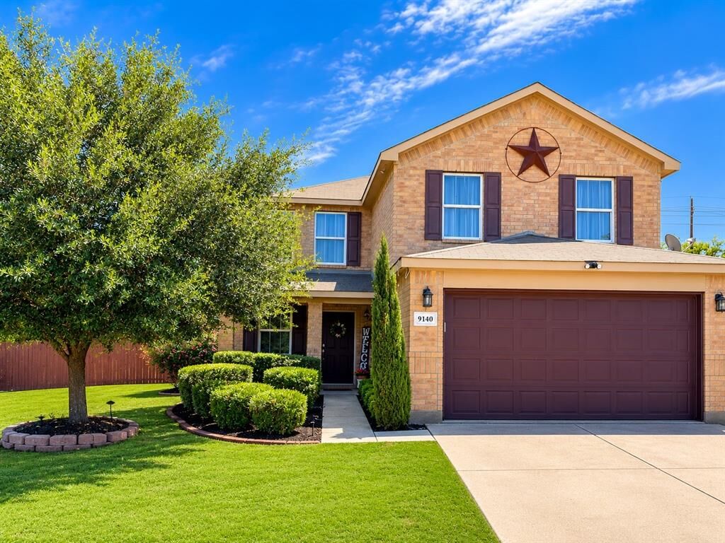 Property Photo: 9140 Sun Haven Way TX 76244