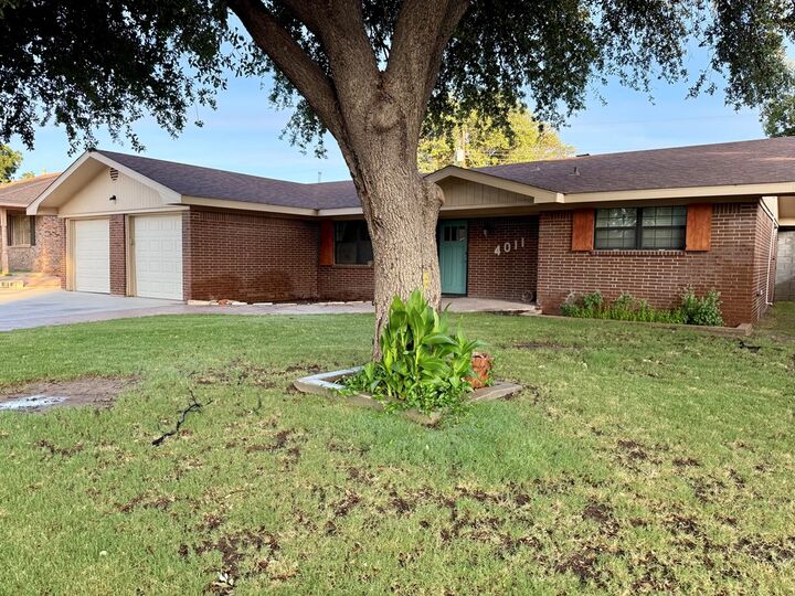 Property Photo:  4011 Everglade Ave  TX 79762 
