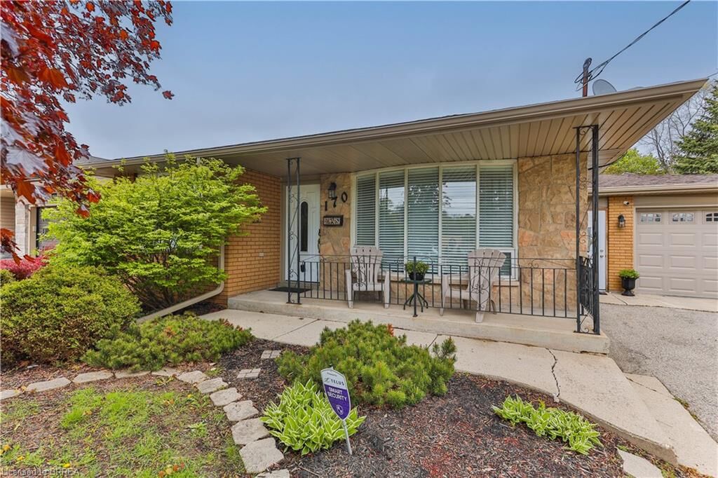 Property Photo:  170 Paris Road  ON N3R 6M4 