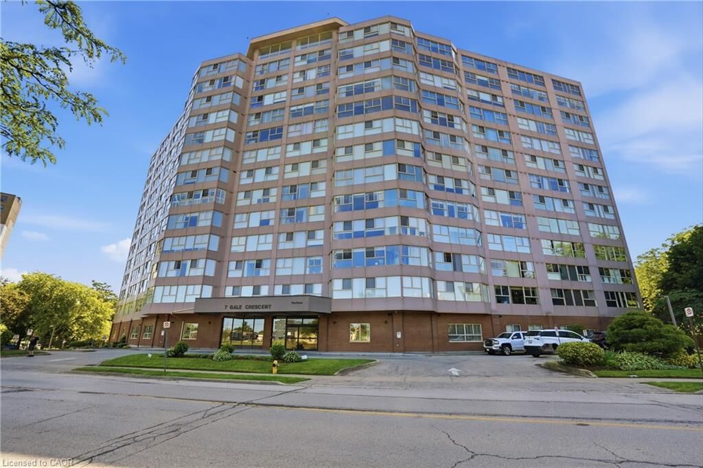 Property Photo:  7 Gale Crescent B3  ON L2M 7M8 