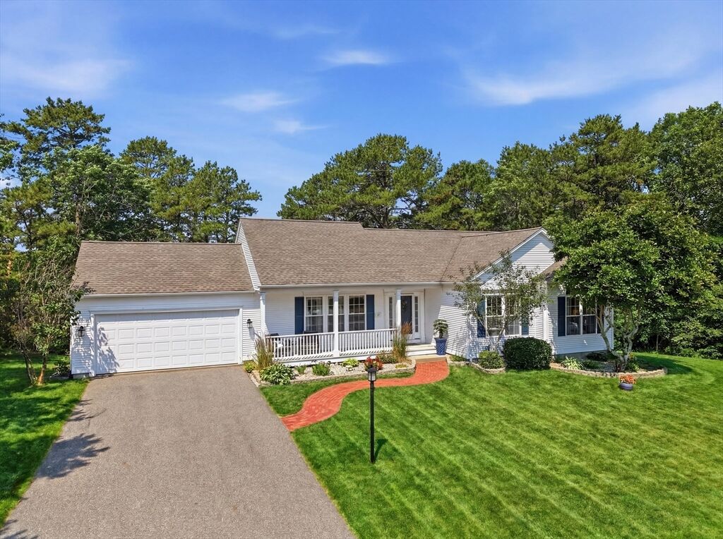 Property Photo:  10 Dana Ct  MA 02360 
