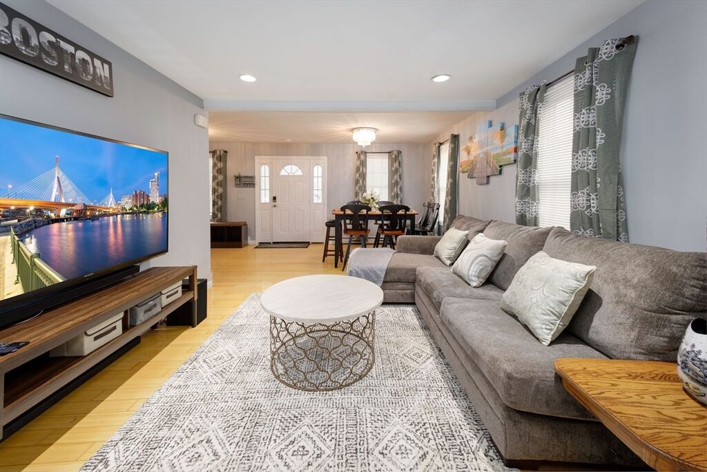 Property Photo: 8 Myrtle Ave MA 02184