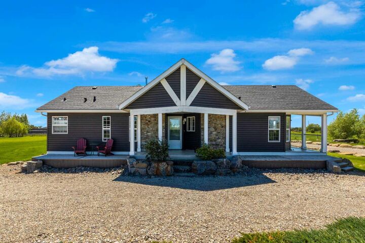 Property Photo: 27 Stewart Road SE AB T4A 3H8
