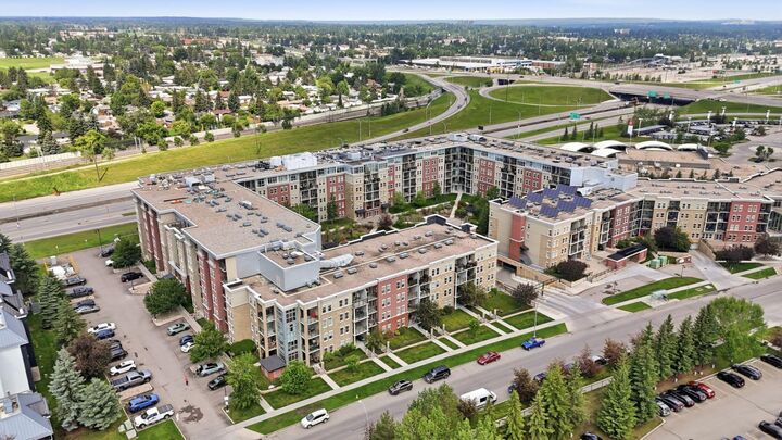 Property Photo:  11811 Lake Fraser Drive SE 5605  AB T2J 7J4 