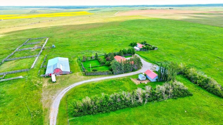Property Photo: 5421 Range Road 29-1 AB T0K 1W0