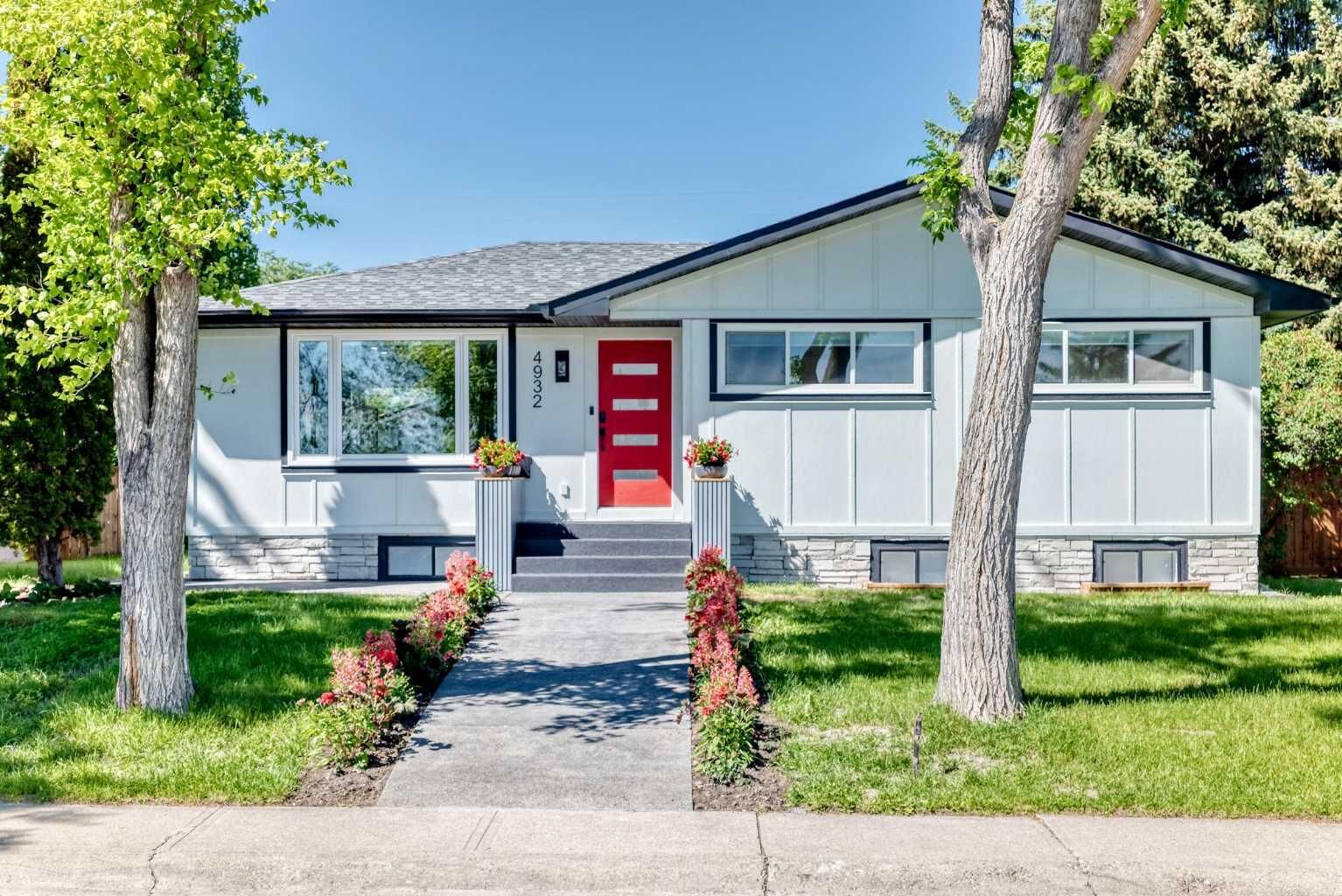 Property Photo: 4932 8 Avenue SW AB T3C 0H3