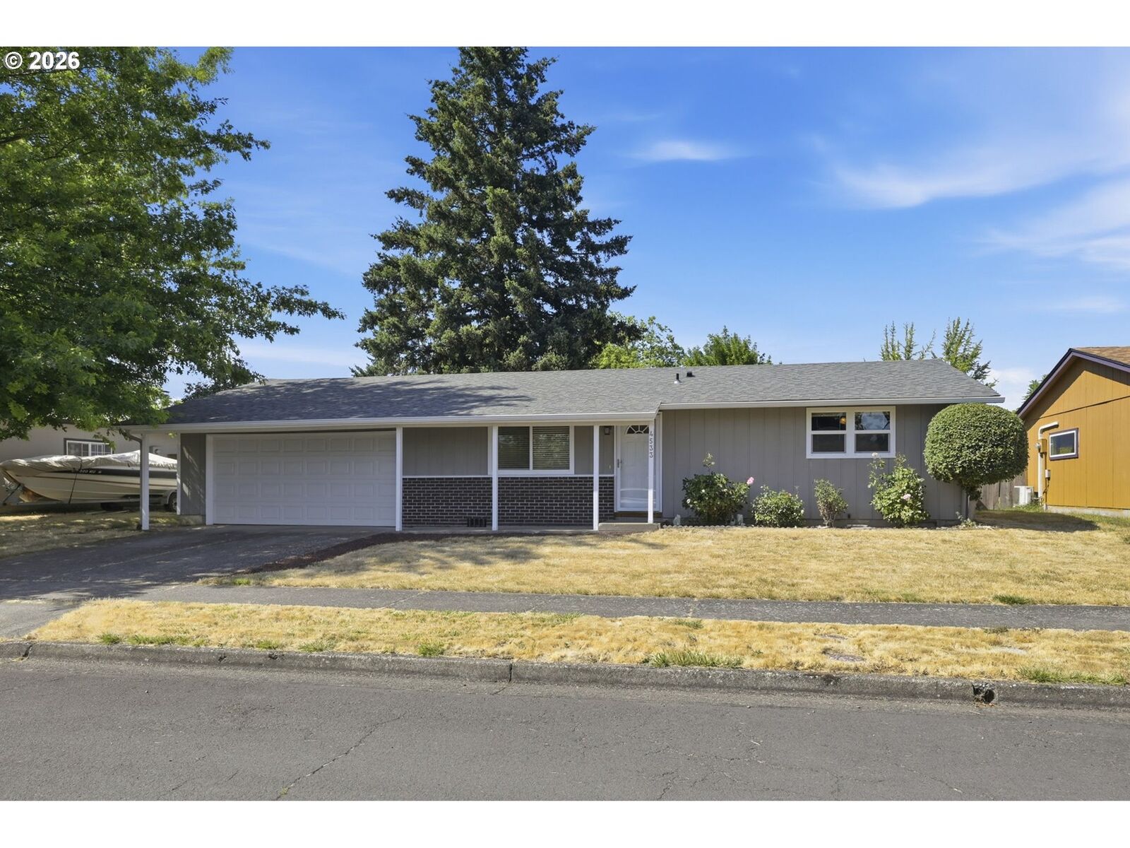 Property Photo:  4533 Liberty St  OR 97402 