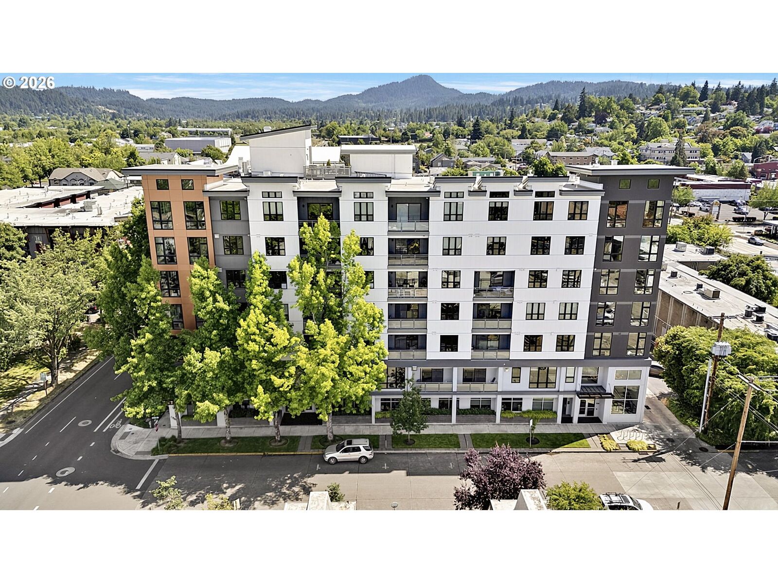Property Photo: 1600 Pearl St 505 OR 97401