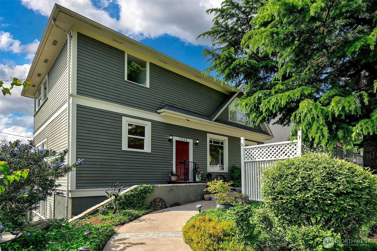 Property Photo: 1225 9th Avenue W WA 98119