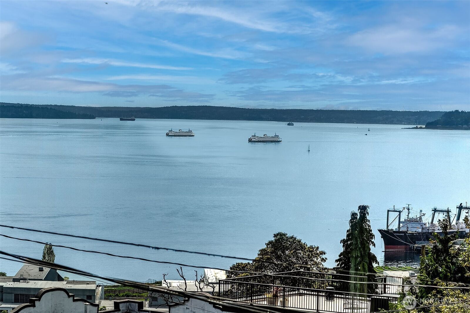 Property Photo:  1225  9th Avenue W  WA 98119 