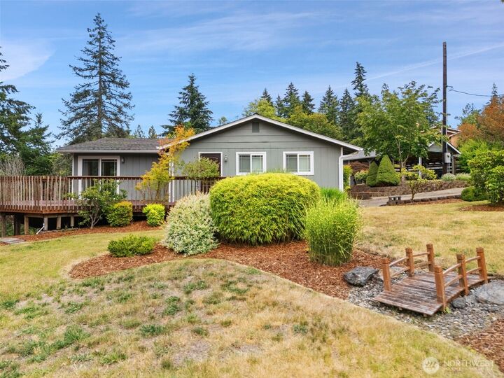 Property Photo:  1190 E Daniels Road  WA 98584 