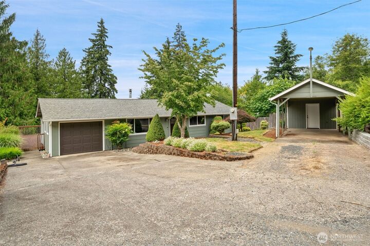 Property Photo: 1190 E Daniels Road WA 98584