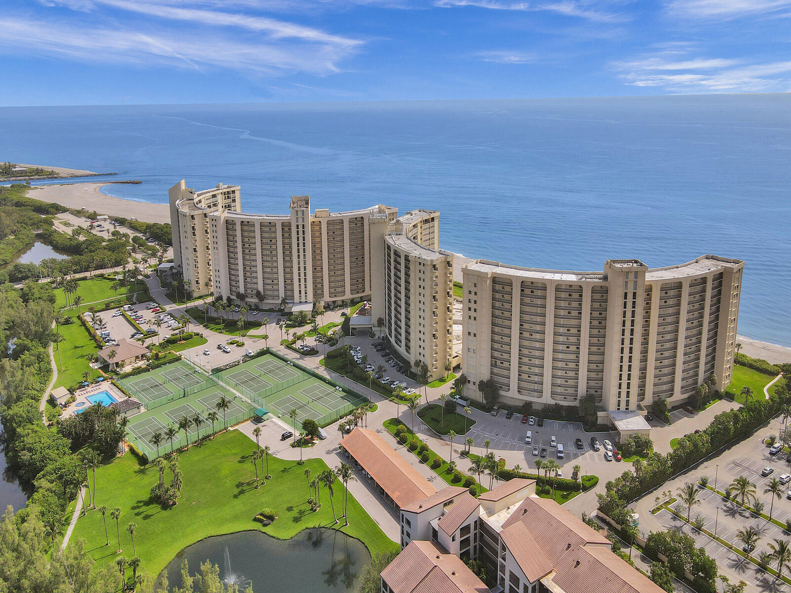 Property Photo: 200 Ocean Trail Way 1302 FL 33477