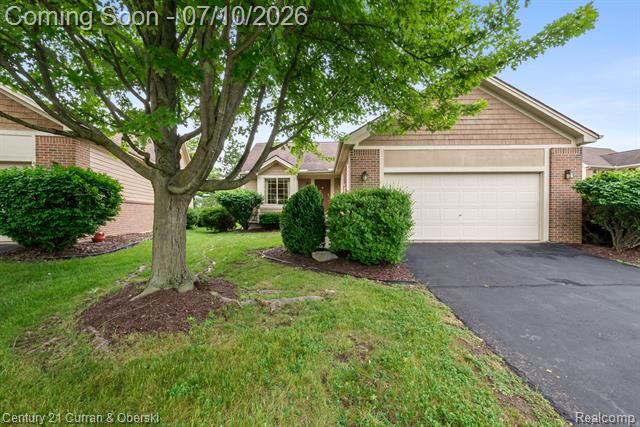 Property Photo:  4261 Boulder Pond Drive  MI 48108 
