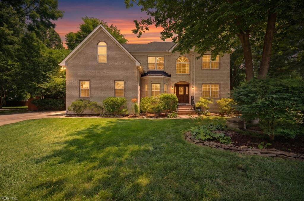Property Photo: 707 River Gate Ct VA 23322